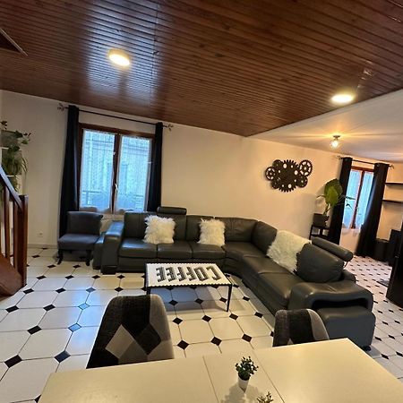 Agreable Appartement Dans Une Maison Saint-Denis  Luaran gambar