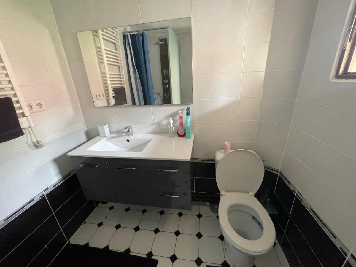 Agreable Appartement Dans Une Maison Saint-Denis  Luaran gambar