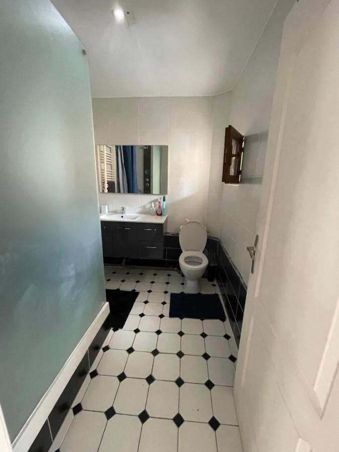 Agreable Appartement Dans Une Maison Saint-Denis  Luaran gambar