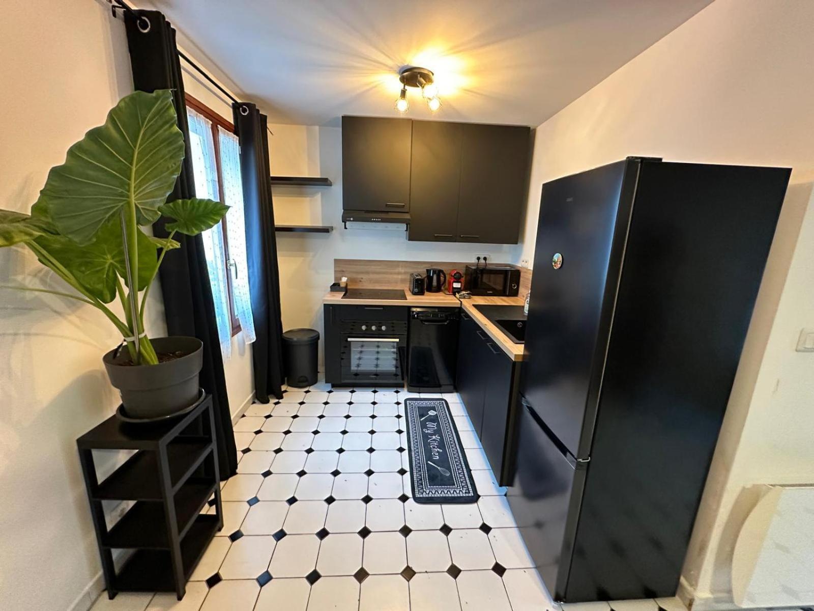 Agreable Appartement Dans Une Maison Saint-Denis  Luaran gambar